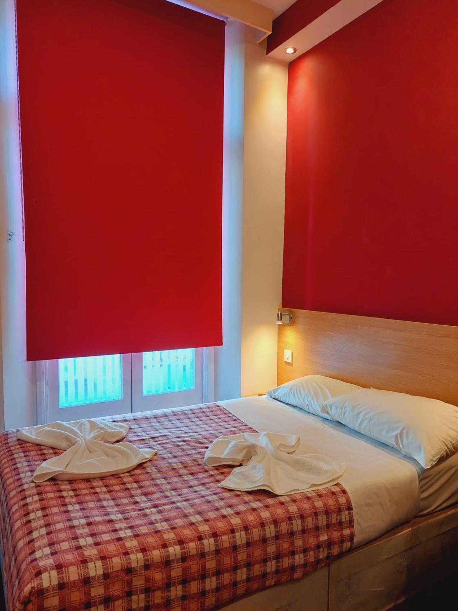 לונדון Carlton Hotel מראה חיצוני תמונה