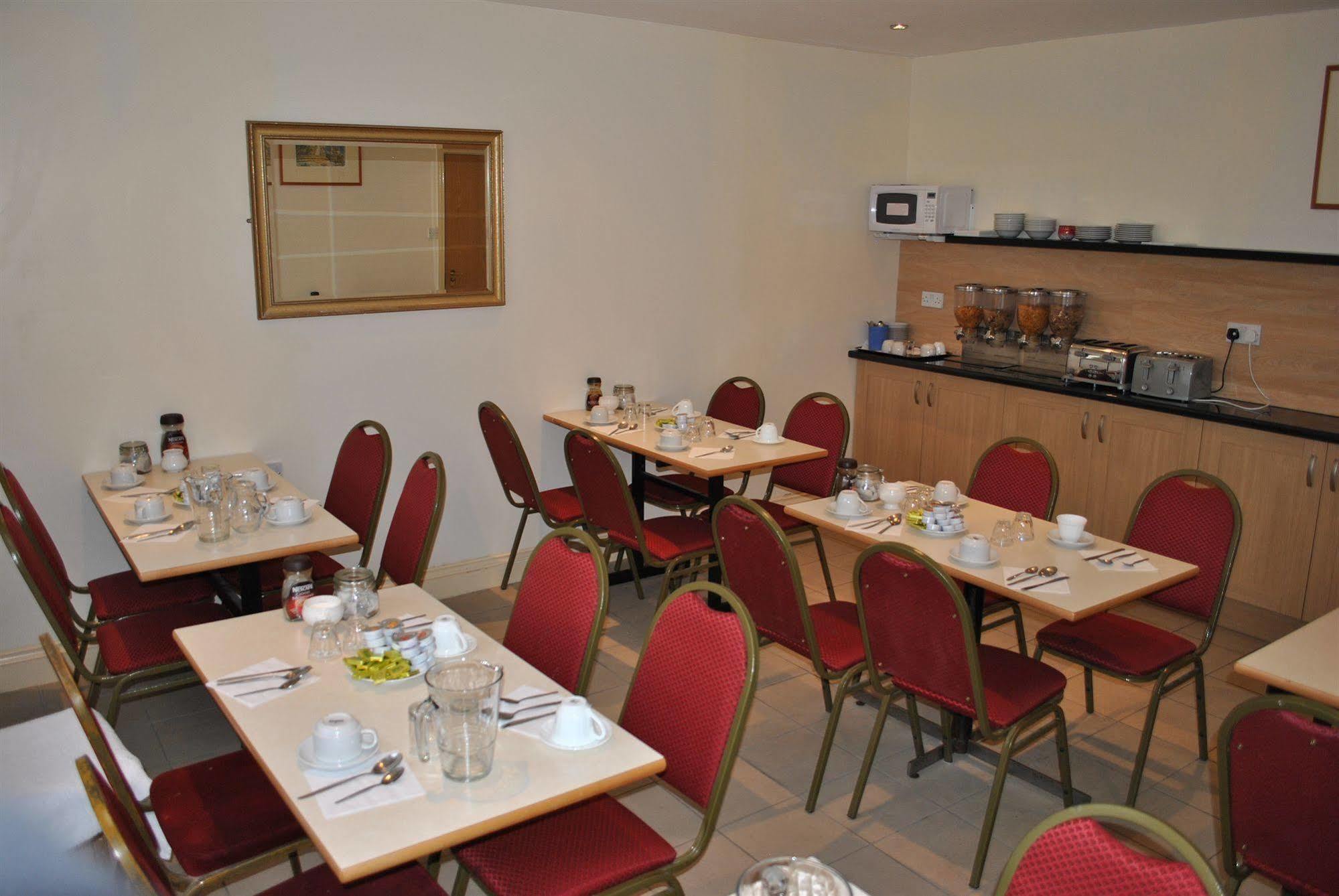 לונדון Carlton Hotel מראה חיצוני תמונה